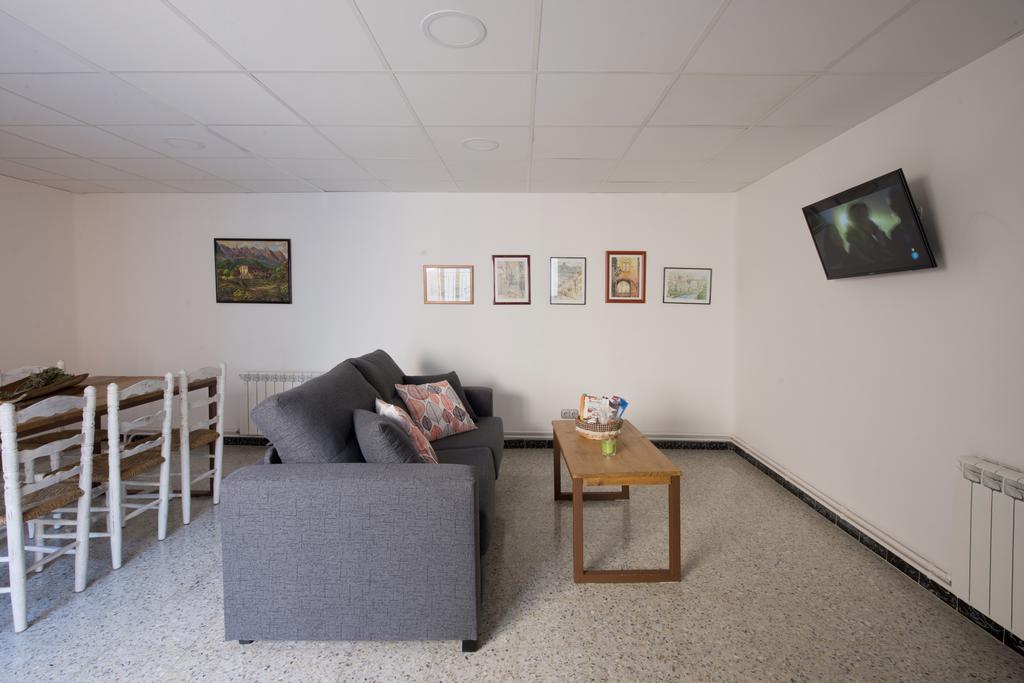 Apartments Mo Monistrol de Montserrat ภายนอก รูปภาพ